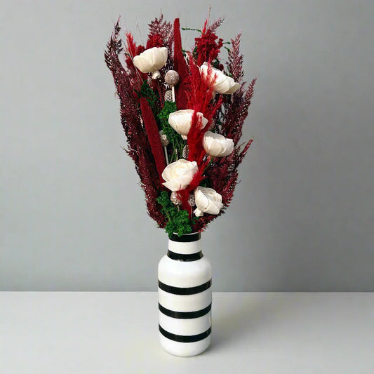Aurelia Bunch in the Retro B&W Metal Vase