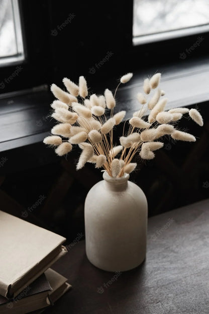 Natural Bunny Tails (50 pcs)